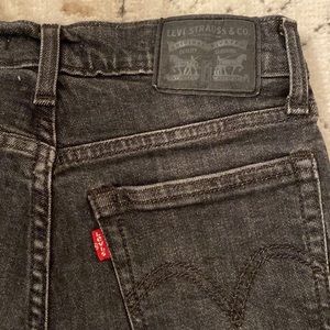 Levi’s “Wedgie Straight” Jeans Size W24/L26